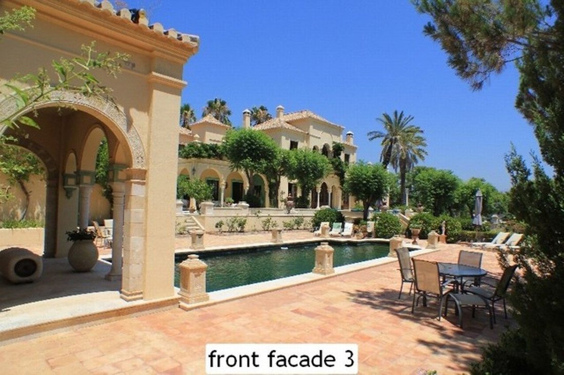 Villa en Marbella, Andalucía, España 1 - 18862376