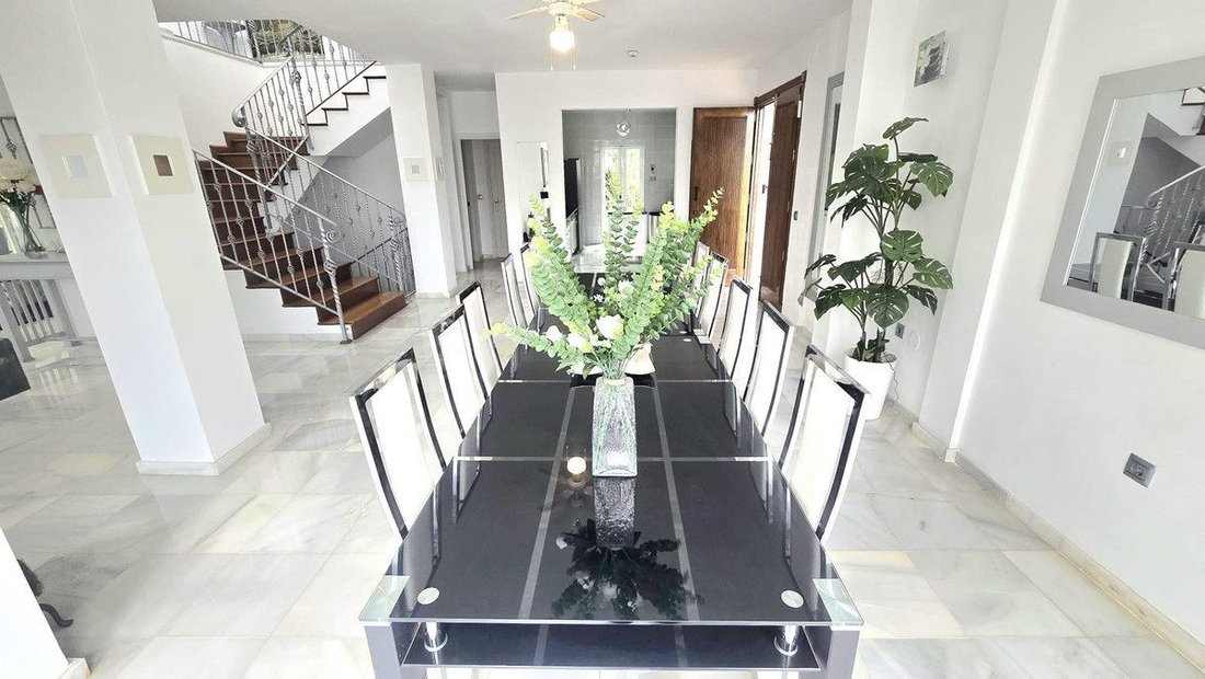 Villa à Nueva Andalucia, Marbella, Espagne 2 - 18856919