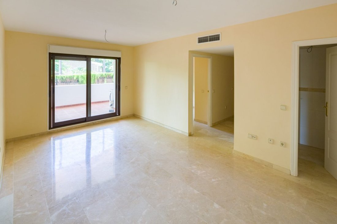Appartamento a Estepona, Andalusia, Spagna 5 - 18857075