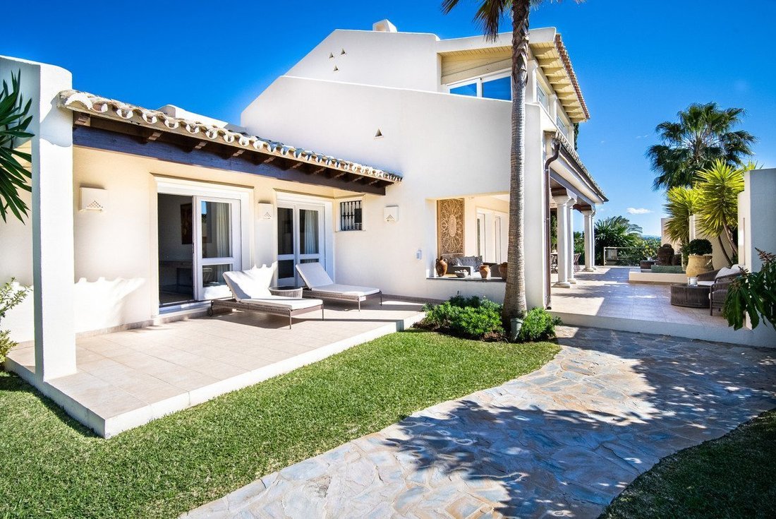 Villa in Puerto Banús, Marbella, Spanien 4 - 18859535