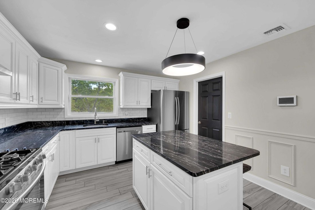 Haus in Farmingdale, New Jersey, Vereinigte Staaten 2 - 18849486