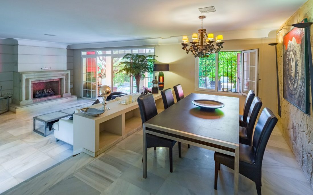 Villa à Marbella, Andalousie, Espagne 2 - 18857069
