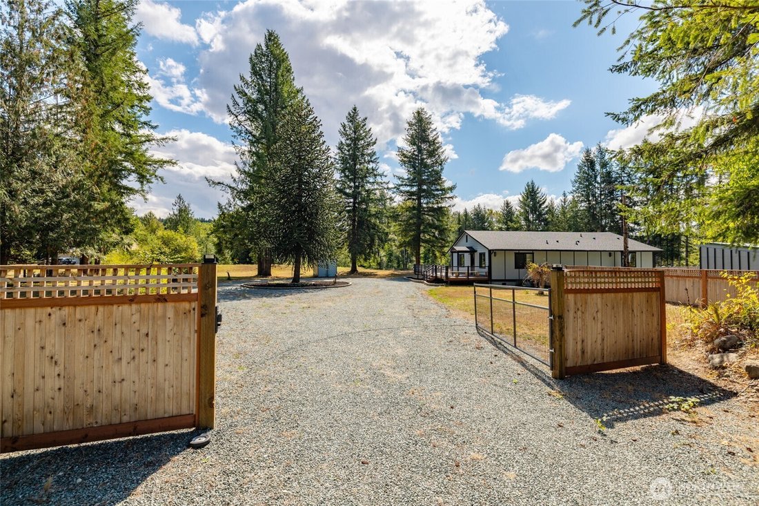 Monroe, Washington, United States 3 - 18844842