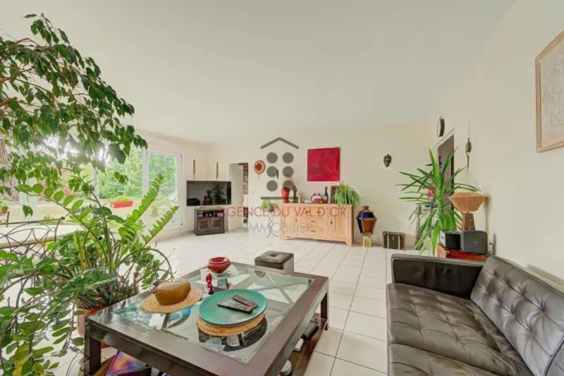 Apartment in Centre Ville, Rueil-Malmaison, France 3 - 18855062