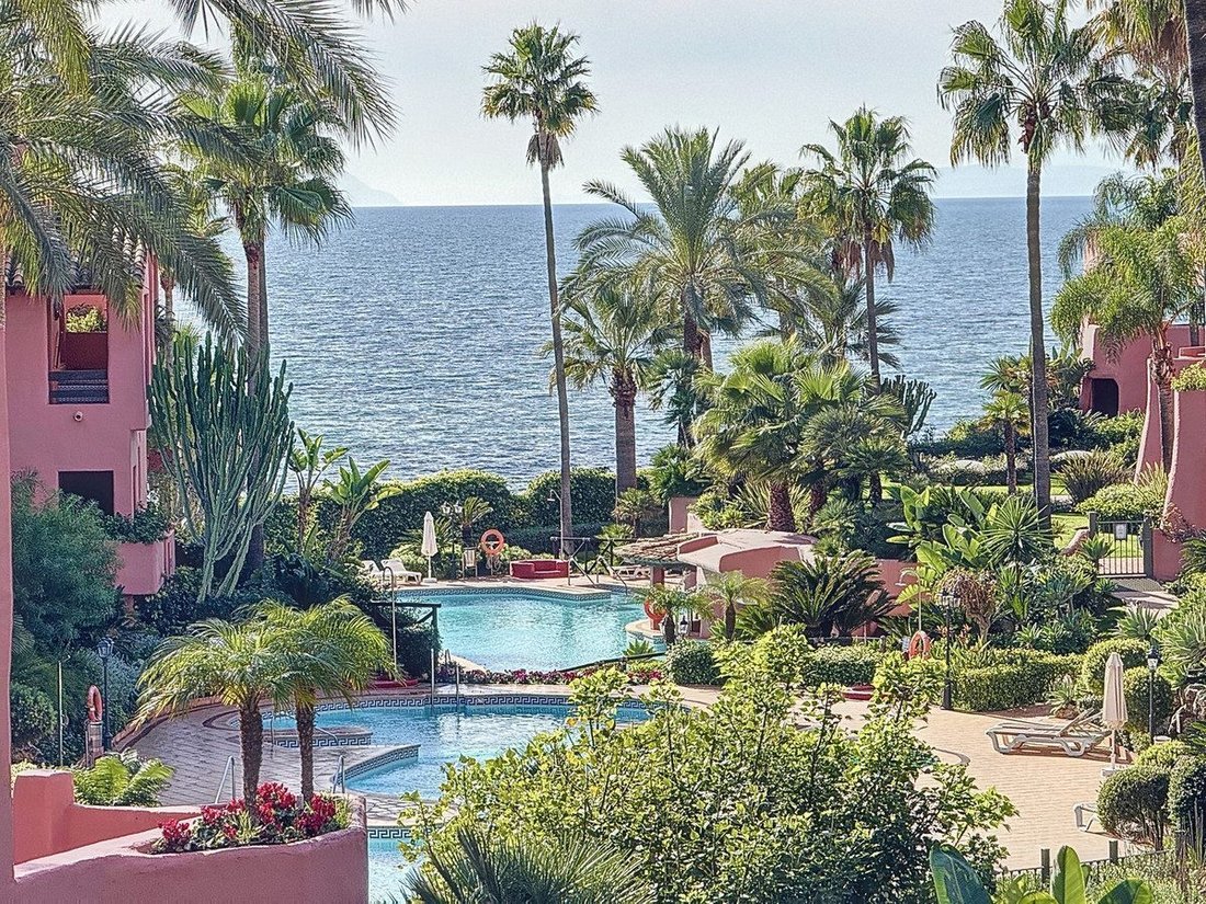 Apartment in Estepona, Andalusia, Spain 1 - 18859471