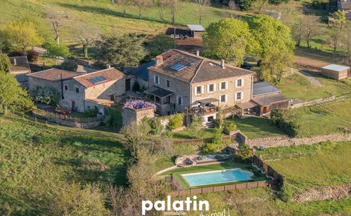 Haus in Vernoux-en-Vivarais, Auvergne-Rhone-Alpen, Frankreich 1