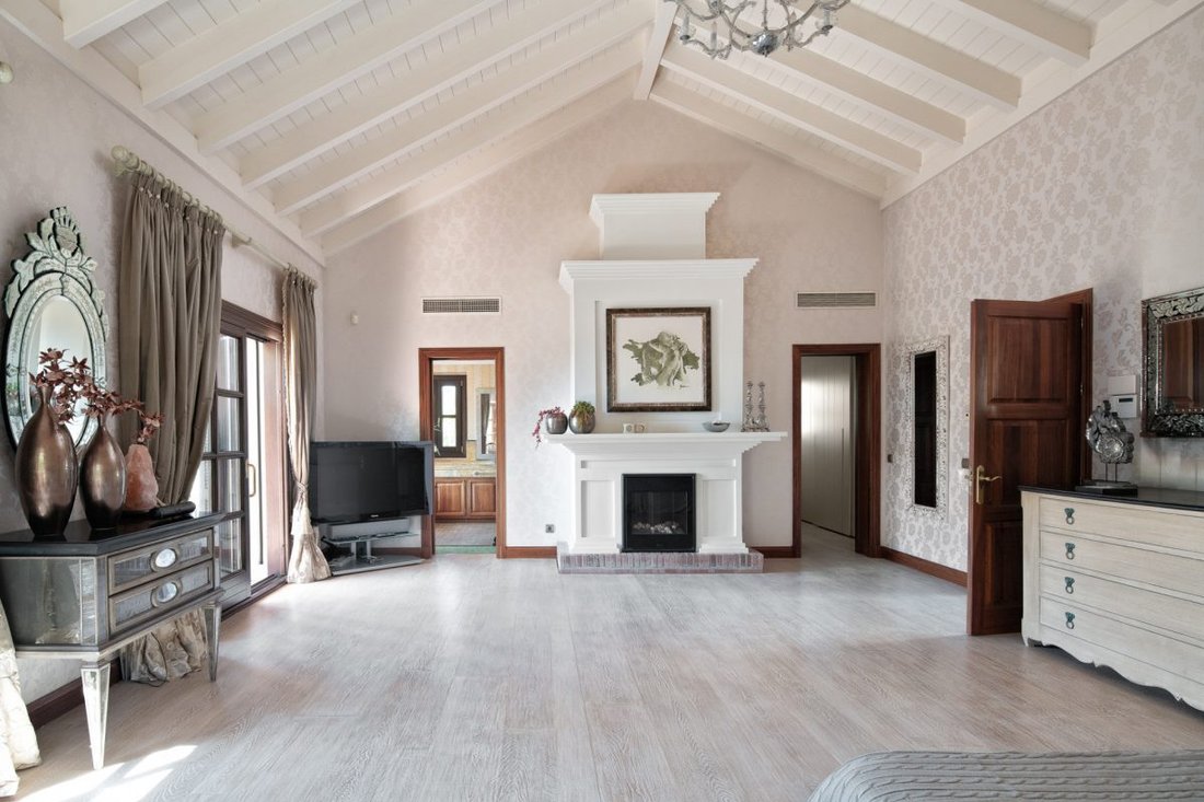 Villa à Sierra Blanca, Marbella, Espagne 4 - 18857236
