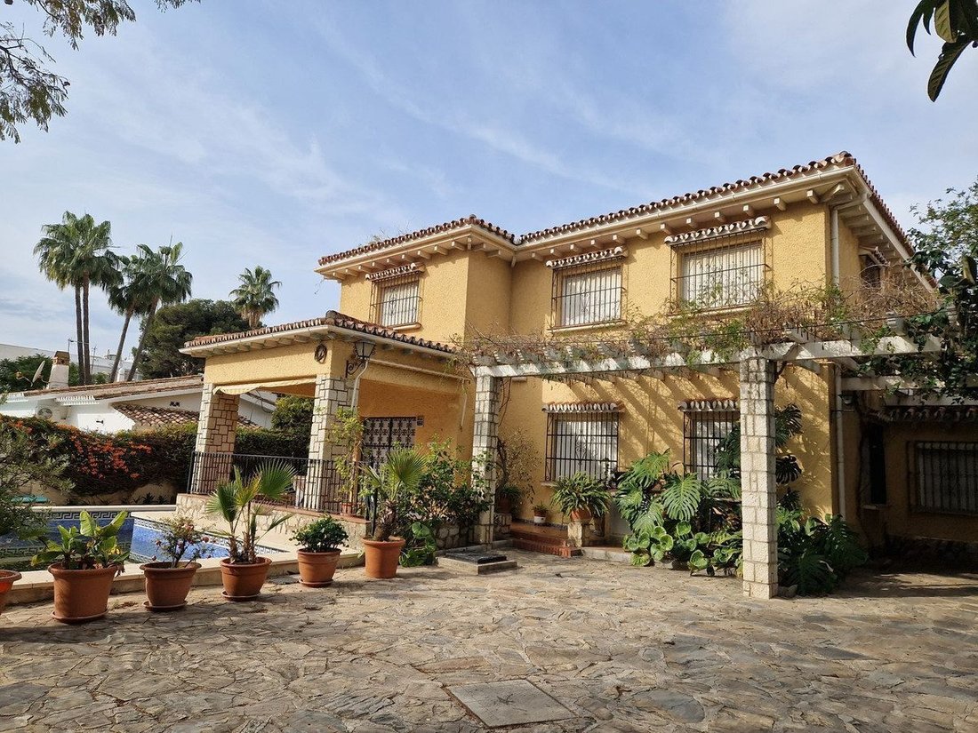 Villa in Benalmadena, Andalusia, Spain 1 - 18862082