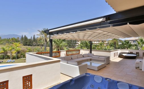 Apartment in Puerto Banus, Marbella, Spain 1