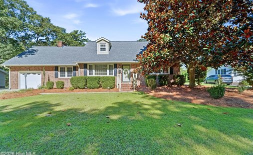 House in Pumpkin Center, North Carolina, United States 1