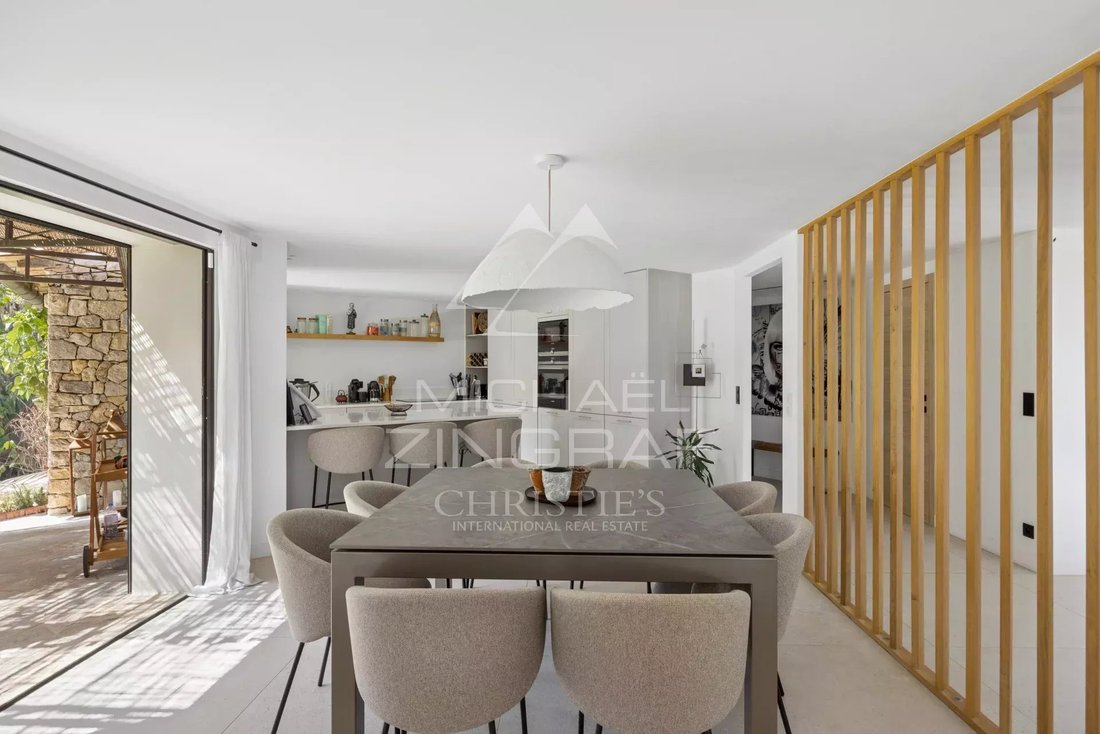 Villa a Mougins, Provenza-Alpi-Costa Azzurra, Francia 5 - 18844112