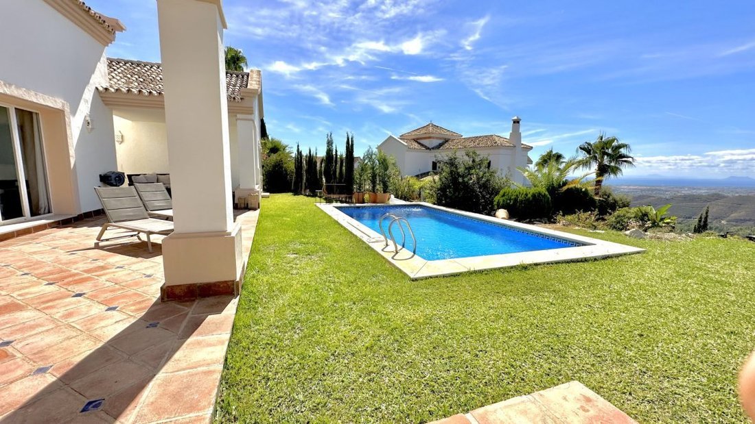 Villa en Istán, Andalucía, España 2 - 18859069