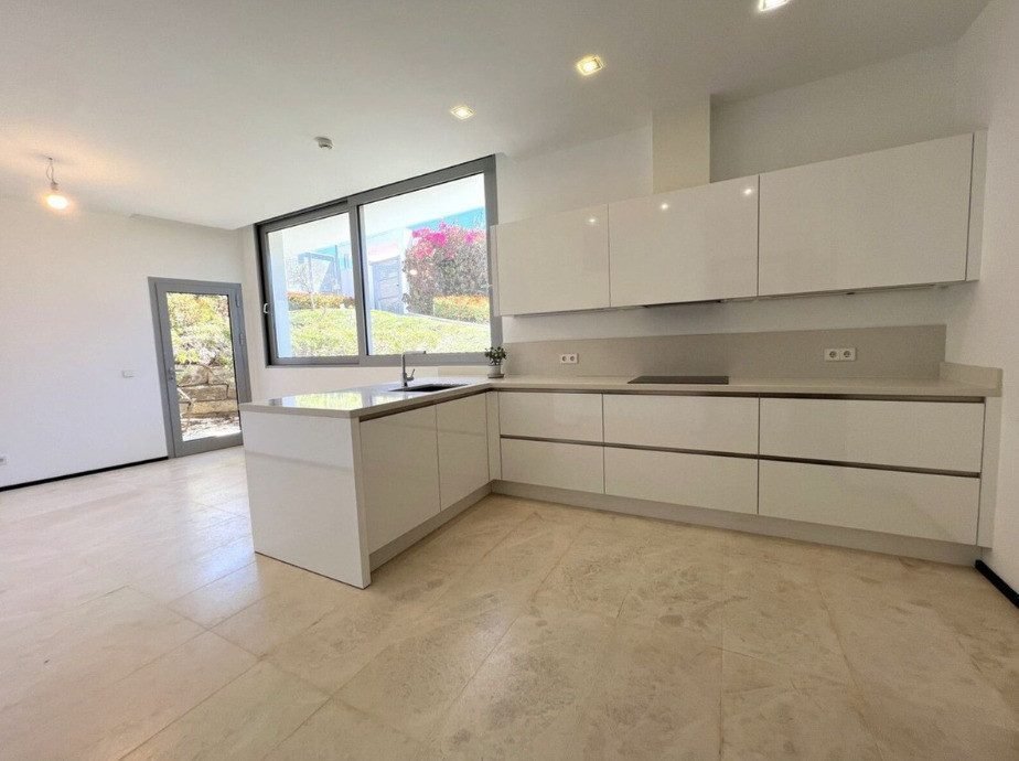 Villa à Sierra Blanca, Marbella, Espagne 4 - 18857094