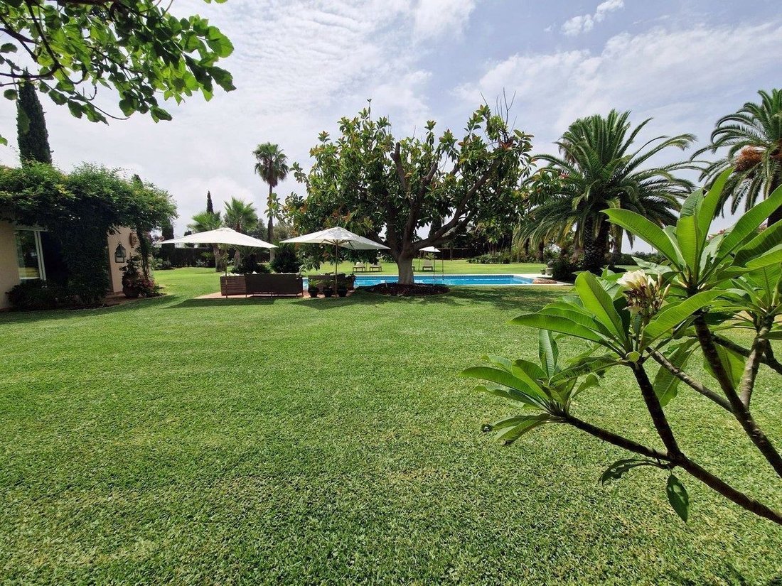 Villa in La Quinta, Benahavis, Andalusia 2 - 18862491