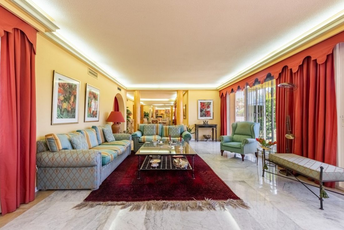 Villa in Estepona, Andalusien, Spanien 4 - 18858060