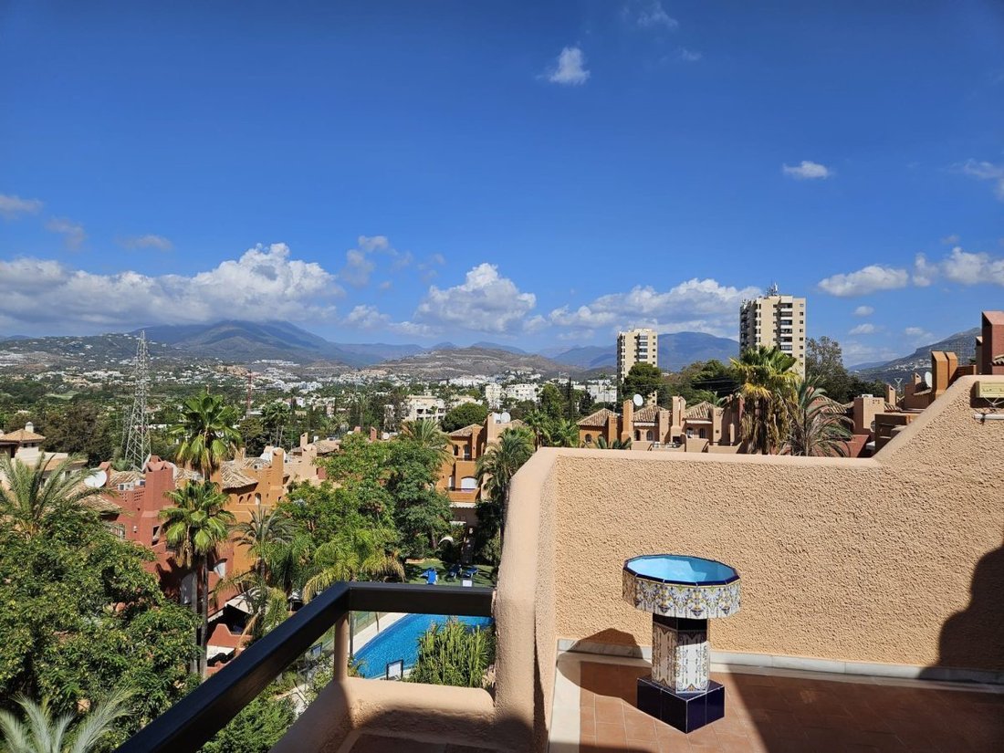 Townhouse in Nueva Andalucia, Marbella, Spain 1 - 18862347