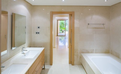 Wohnung in Sierra Blanca, Marbella, Spanien 1