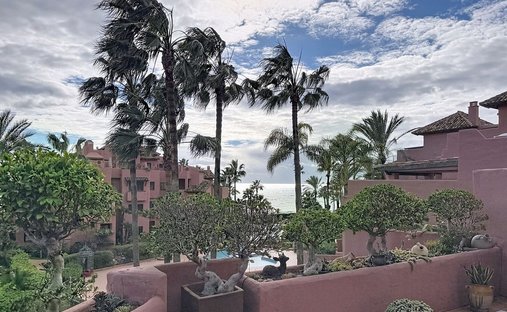 Apartment in Cancelada, Estepona, Andalusia 1