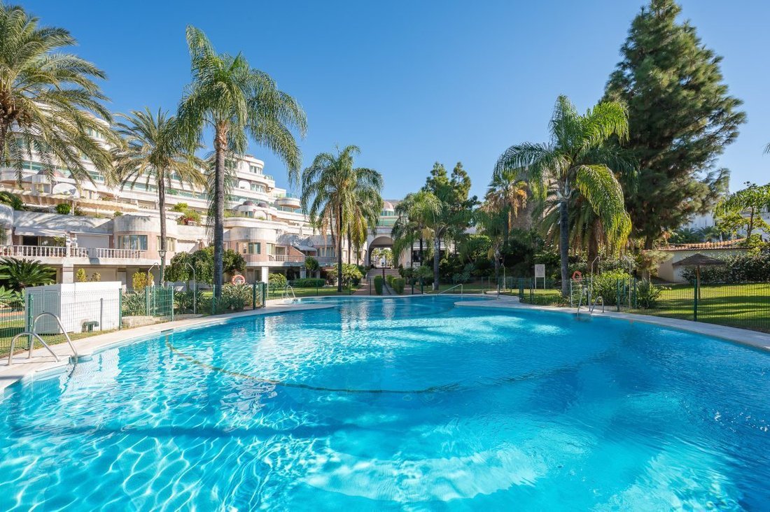 Appartamento a Puerto Banus, Marbella, Spagna 2 - 18859836