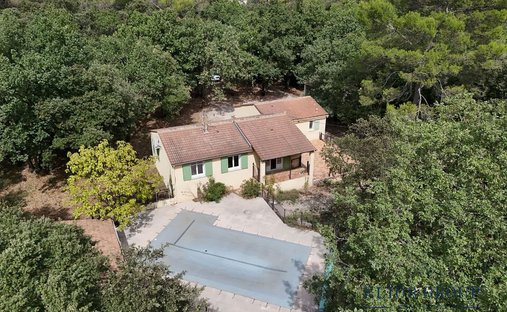 Casa en Flassans-sur-Issole, Provenza-Alpes-Costa Azul, Francia 1