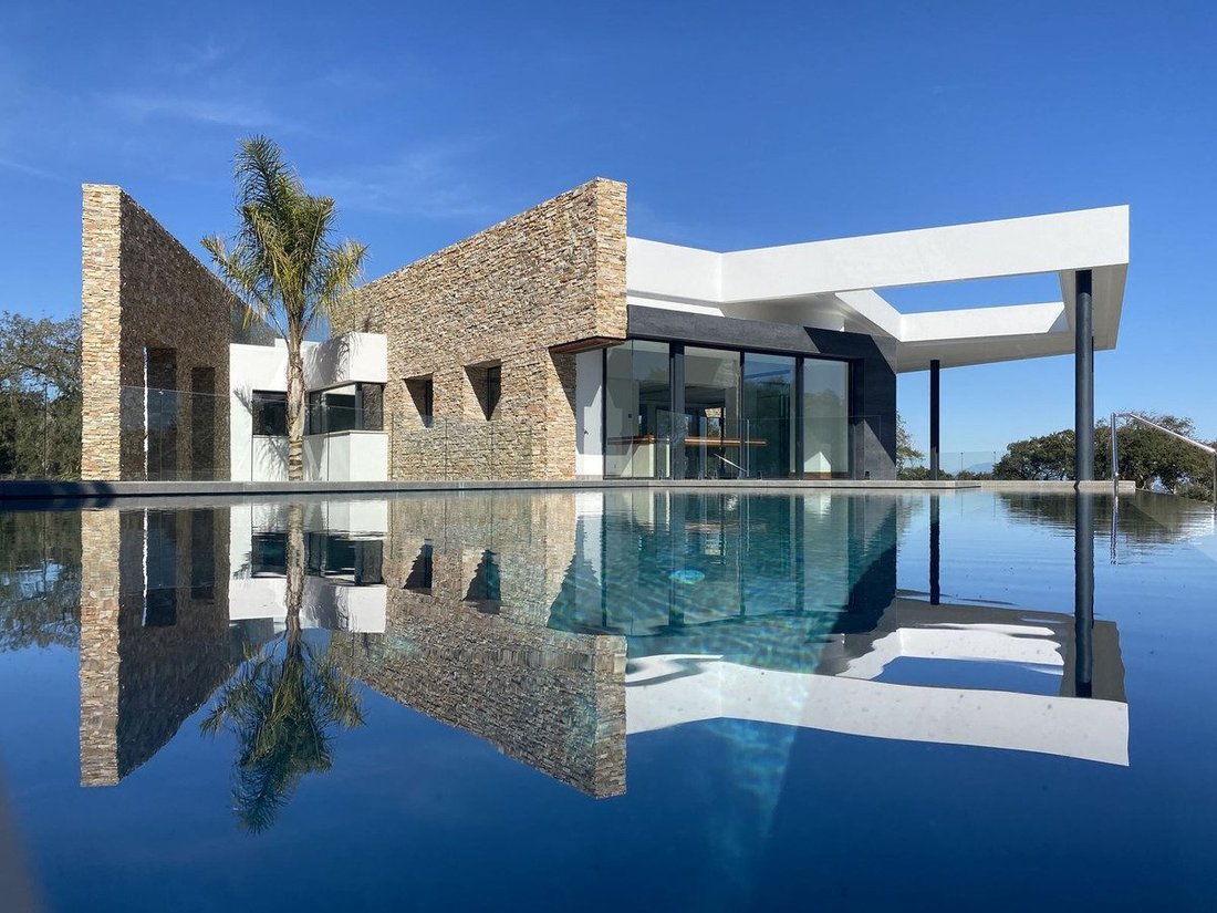 Villa en Sotogrande, San Roque, Andalucía 2 - 18861940