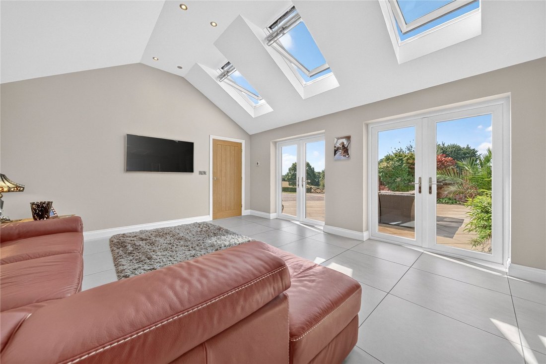 House in Gomersal, England 5 - 18850019
