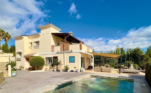 Villa en Estepona, Andalucía, España 1