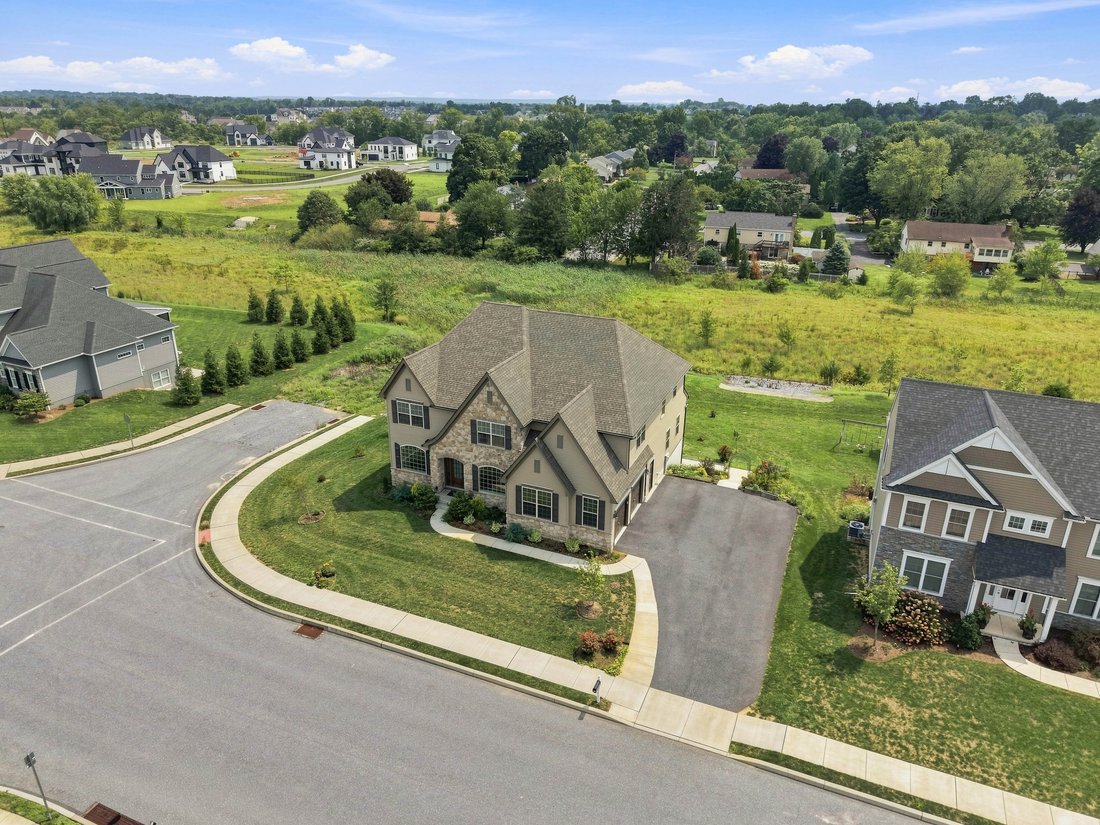 House in Lancaster, Pennsylvania, United States 2 - 17049022