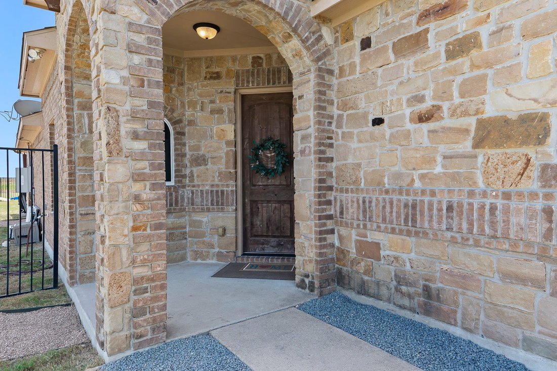 House in Taylor, Texas, United States 4 - 18846369
