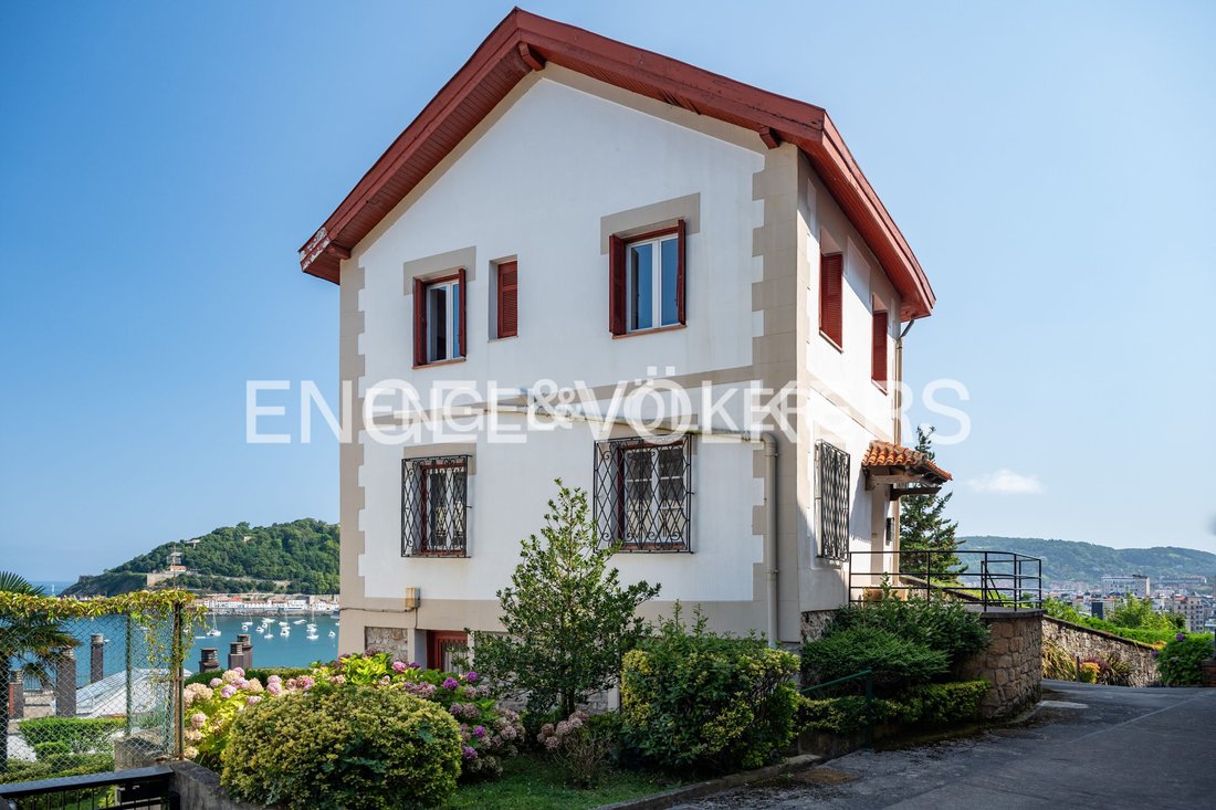 Villa en Mendebaldea, San Sebastián, España 1 - 14602573