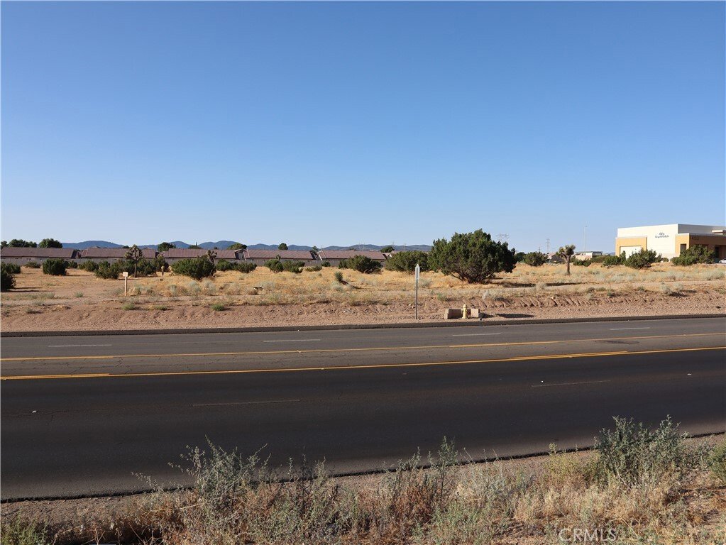 Terreno a Hesperia, California, Stati Uniti 3 - 18726035