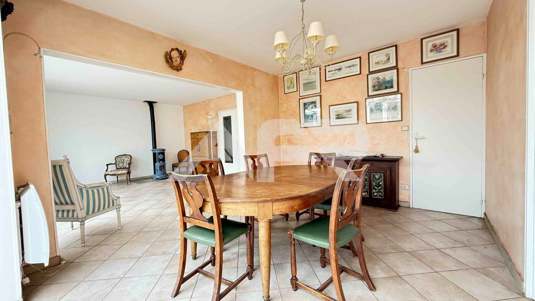 House in Chatou, Ile-de-France, France 4 - 18847602
