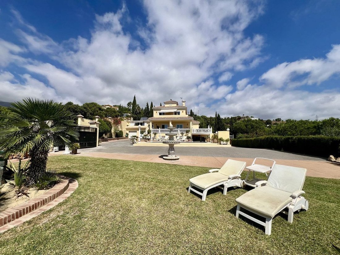 Casa a Estepona, Andalusia, Spagna 2 - 18857619