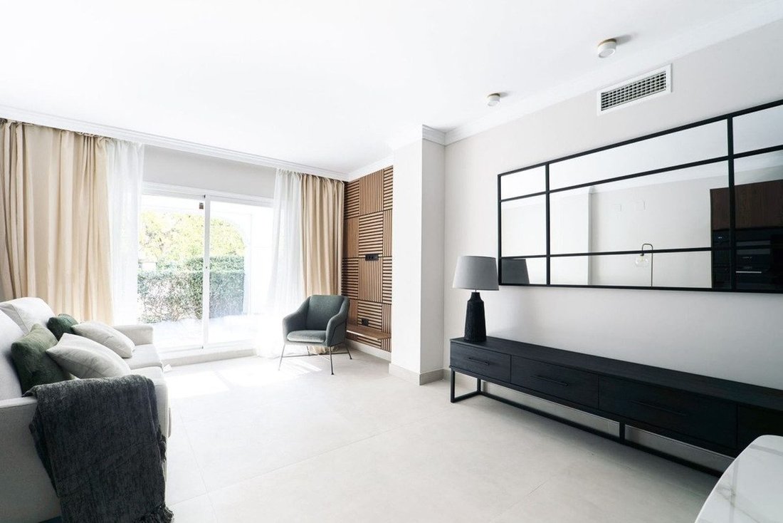Apartment in San Pedro de Alcantara, Andalusia, Spain 5 - 18857650
