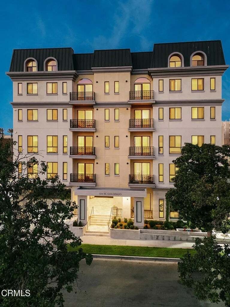 Condo in Glendale, California, United States 1 - 18855635