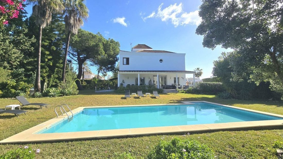 Villa à Nueva Andalucia, Marbella, Espagne 3 - 18856919