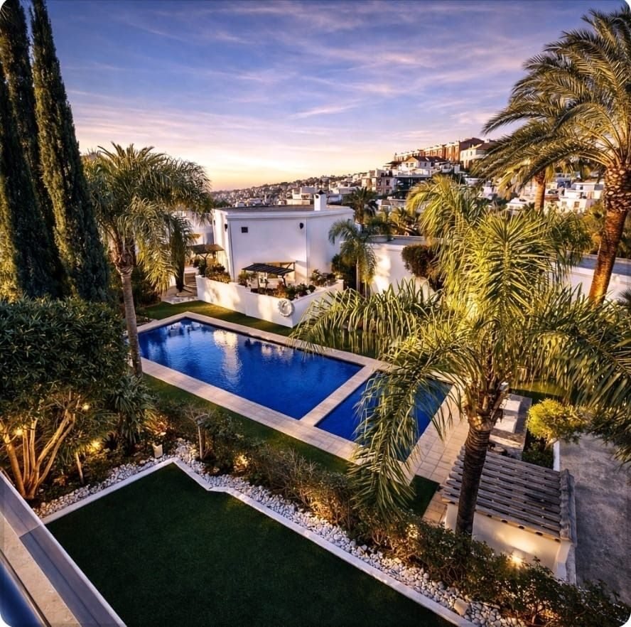 Villa en Estepona, Andalucía, España 1 - 18856570