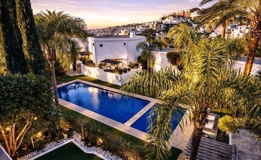Villa en Estepona, Andalucía, España 1