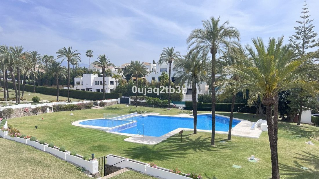Appartamento a Puerto Banus, Marbella, Spagna 1 - 18856762