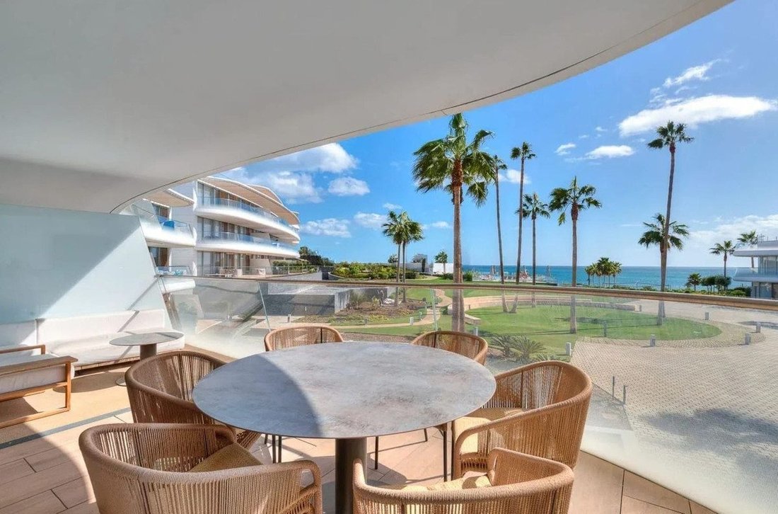 Appartamento a Estepona, Andalusia, Spagna 1 - 18859089