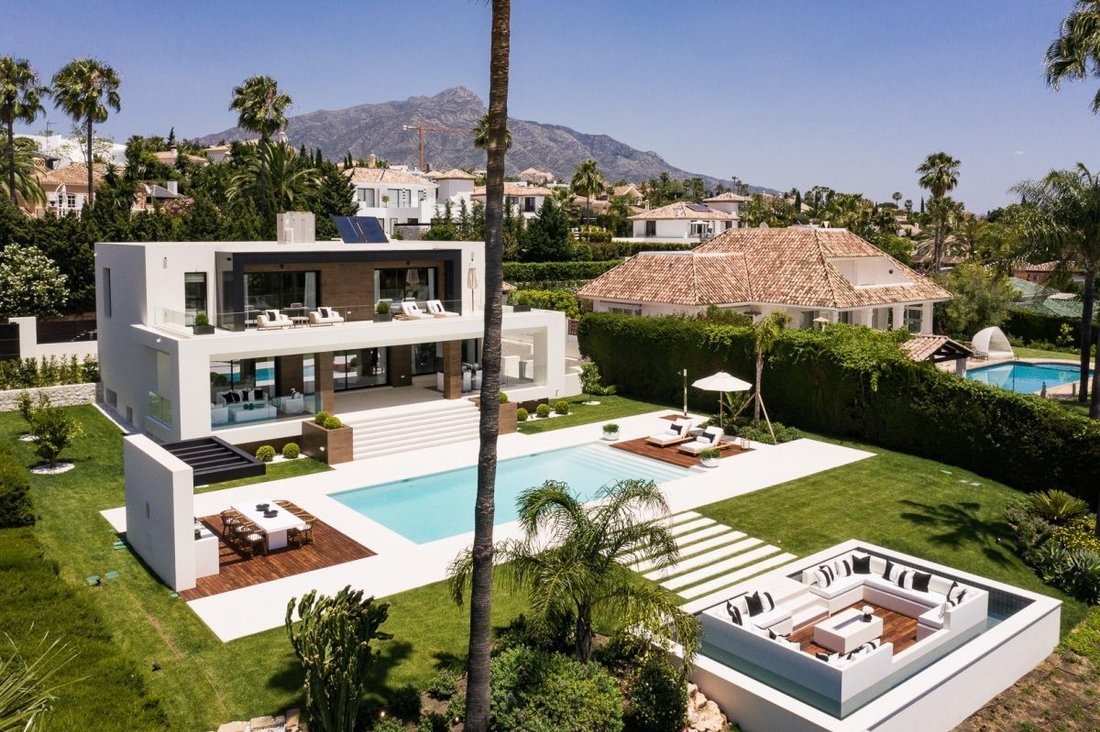Villa a Nueva Andalucía, Marbella, Spagna 2 - 18860260