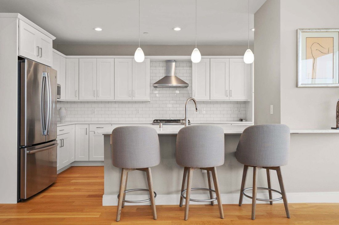 Condo in Madison, Wisconsin, United States 4 - 18832194