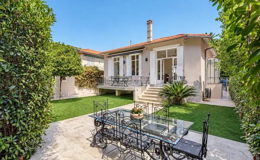 Villa a La Source, Cannes, Francia 1