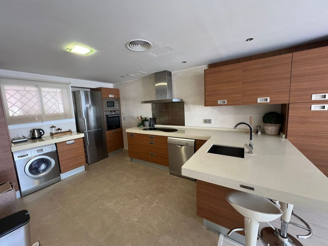Apartment in Puerto Banus, Marbella, Spain 4 - 18862022