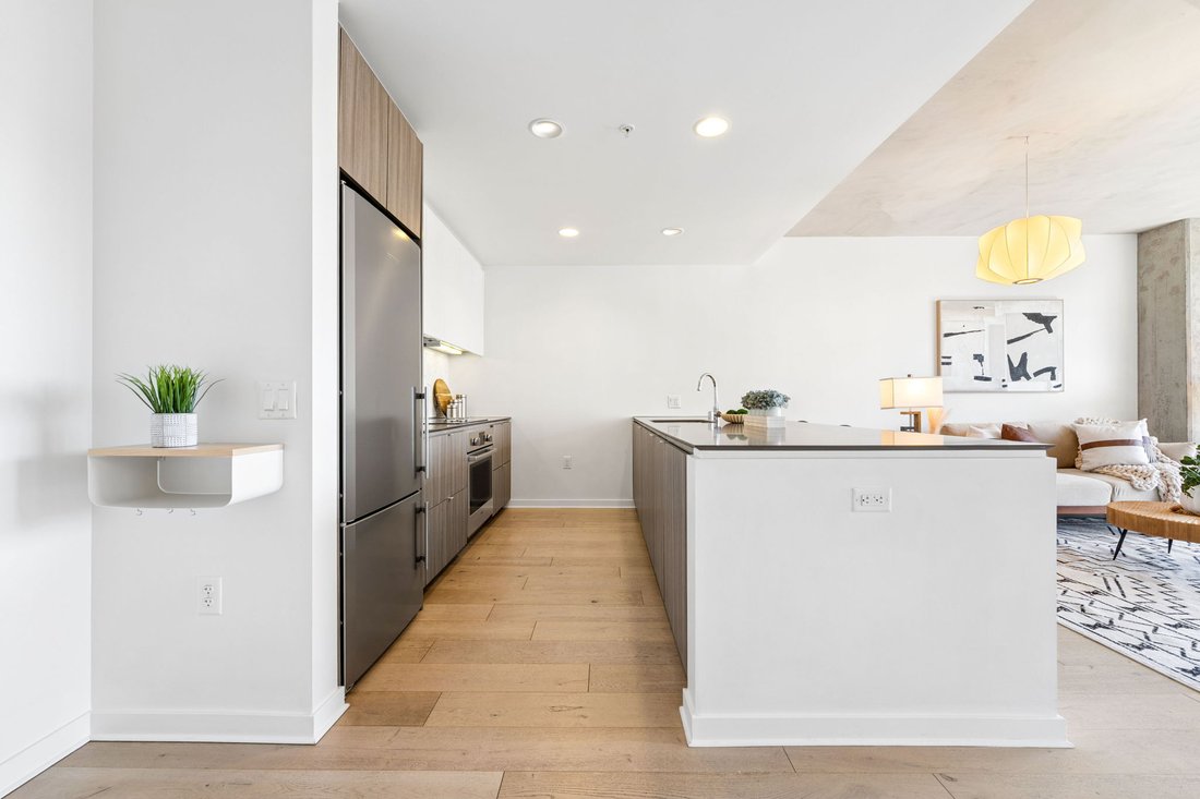 Condo in San Francisco, California, United States 3 - 18849258