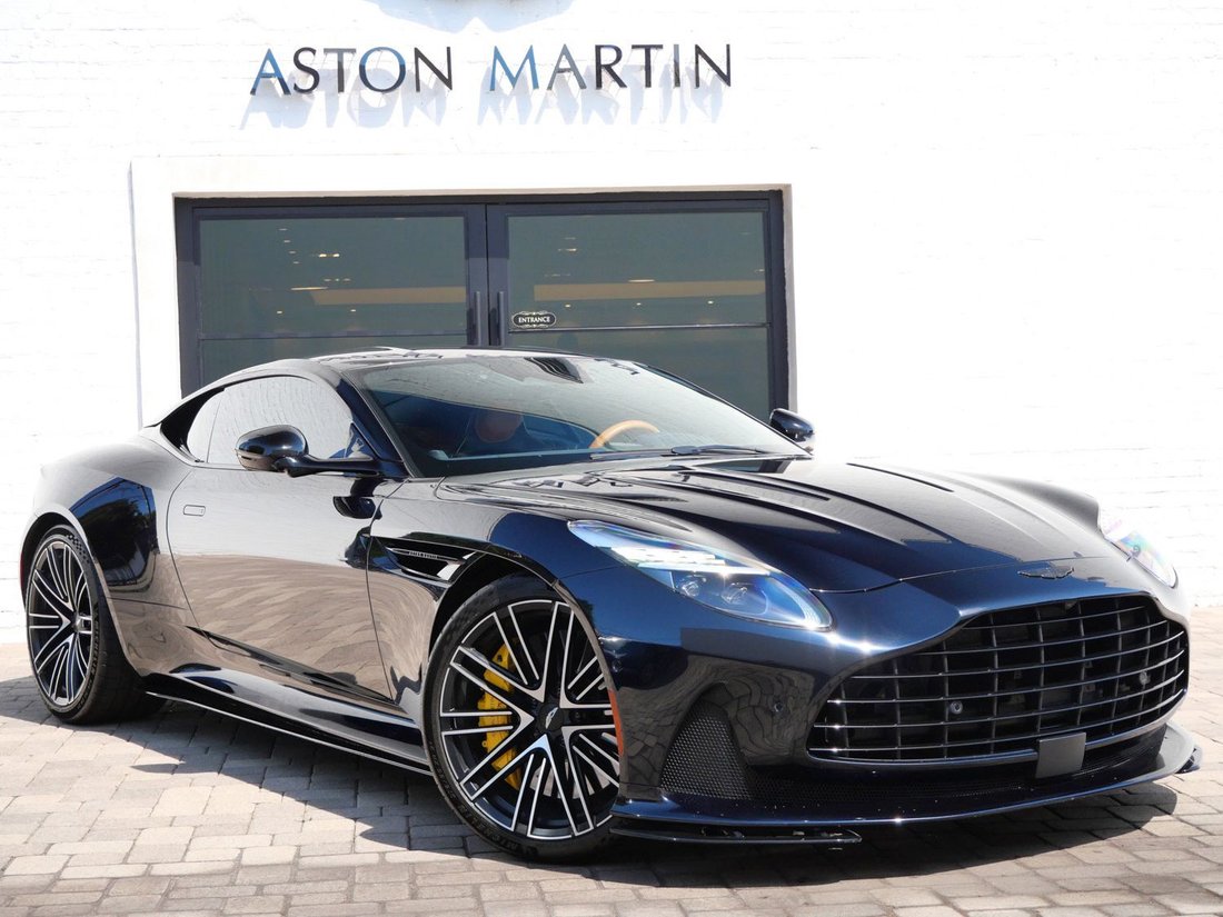 Coupe in Beverly Hills, CA, United States 1 - 18850291