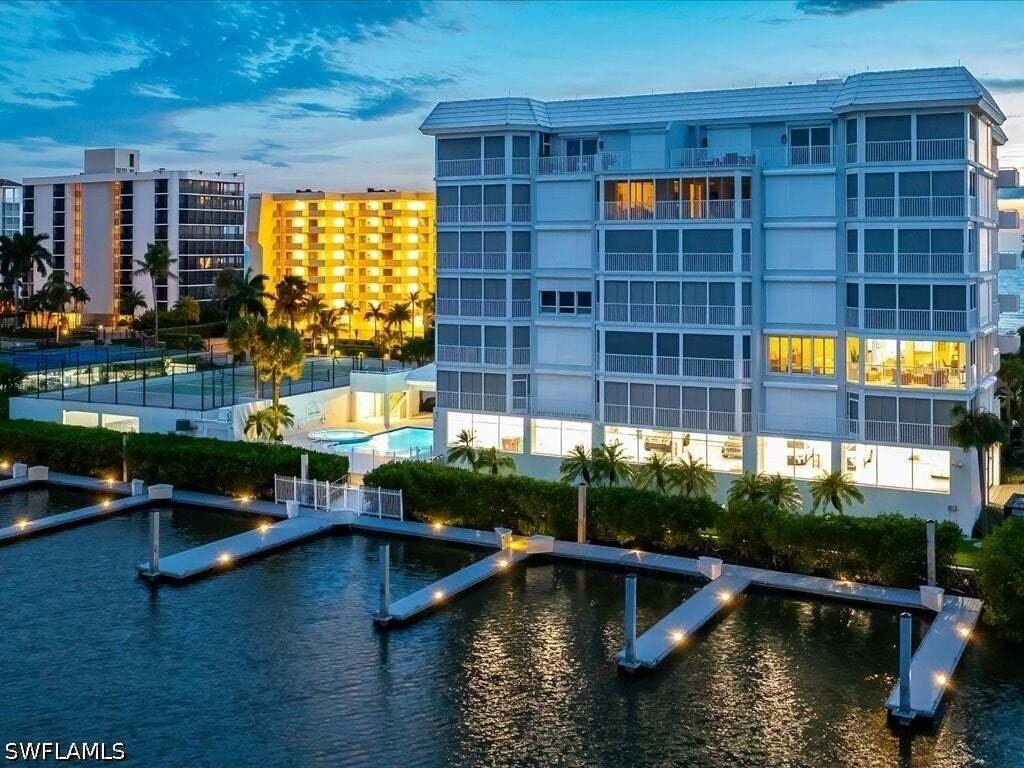Condo in Naples, Florida, United States 2 - 18851286