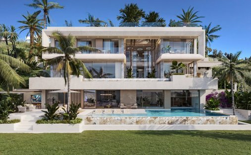 Villa in Puerto Banus, Marbella, Spain 1