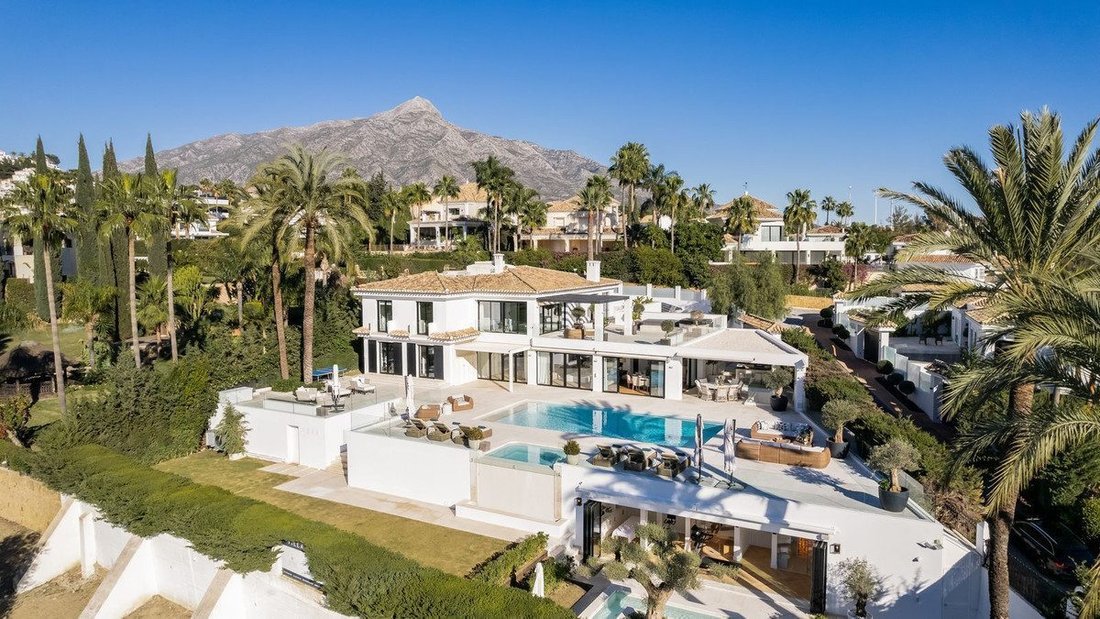 Villa in Puerto Banus, Marbella, Spain 1 - 18852860