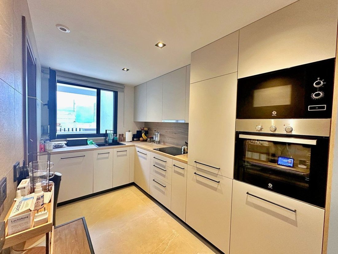 Apartamento en Playa Puerto Banús, Marbella, España 3 - 18857626